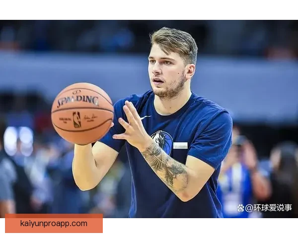 海斯20分钟8中8砍19+7疯狂一战 赛后呼吁东契奇减少吃T次数