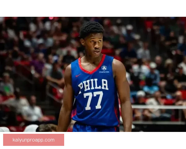 埃奇库姆伤愈复出砍下22分13篮板 76人连续两季横扫爵士 贝利贡献25分